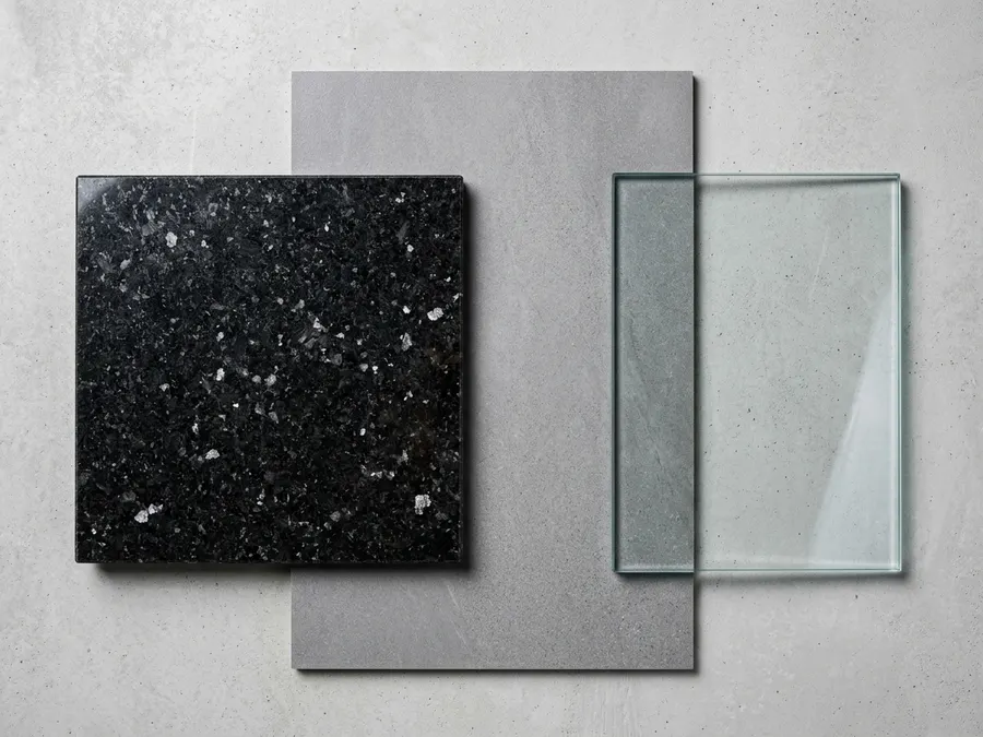Échantillons de granit, carrelage grand format et verre pour le bâtiment